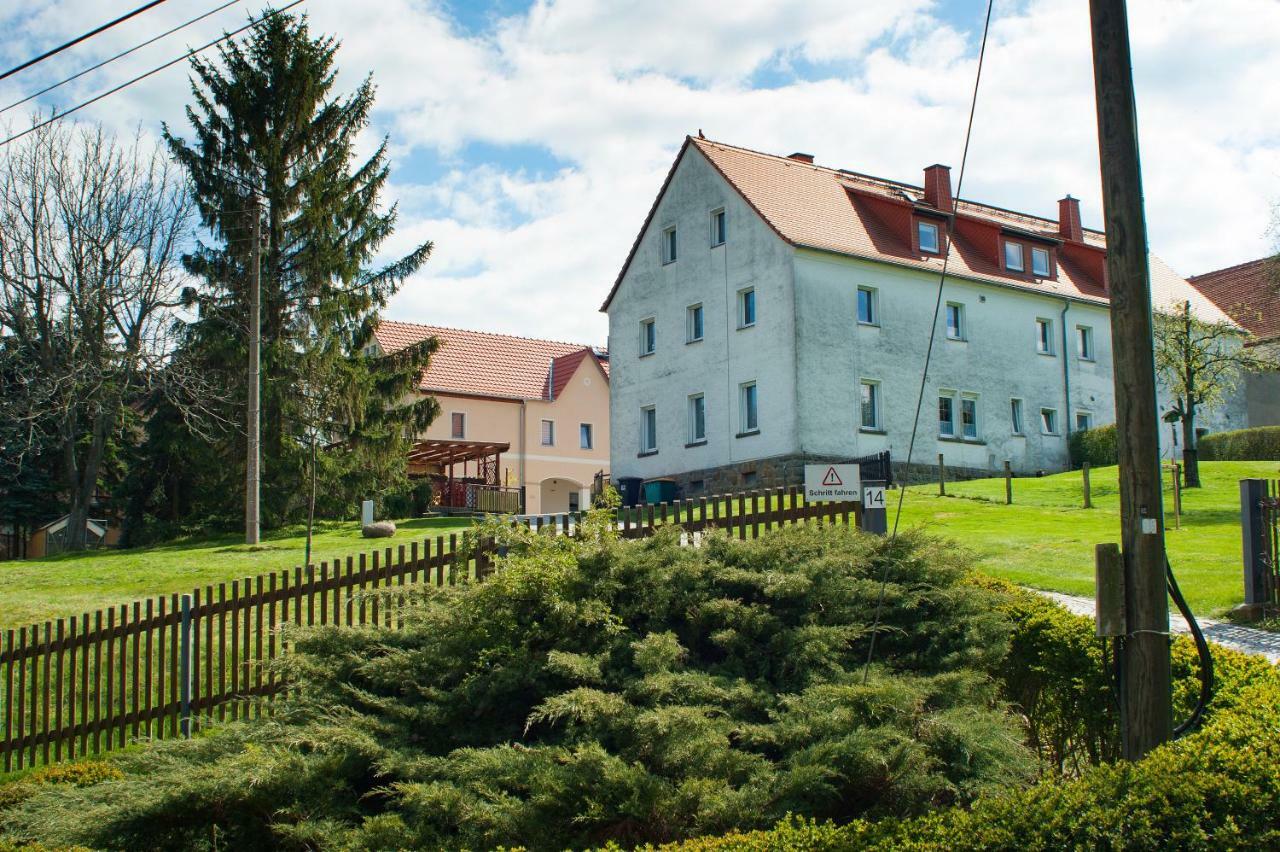 Dreiseitenhof Ferienwohnung Kuenzel Тарандт Экстерьер фото